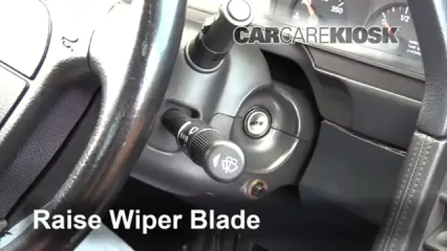 1995 Alfa Romeo 164 Quadrifoglio 3.0L V6 Windshield Wiper Blade (Front) Replace Wiper Blades